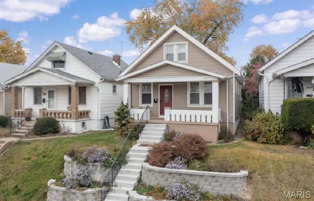4433 Tholozan Avenue, St Louis, MO 63116