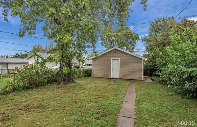 4433 Tholozan Avenue, St Louis, MO 63116
