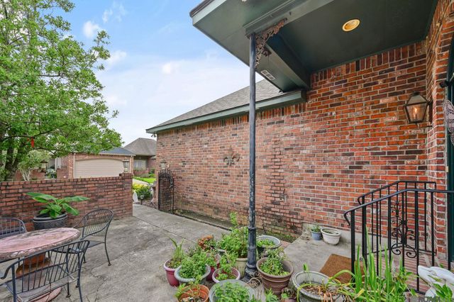 2453 Sherry St, Denham Springs, LA 70726