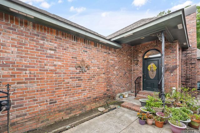 2453 Sherry St, Denham Springs, LA 70726