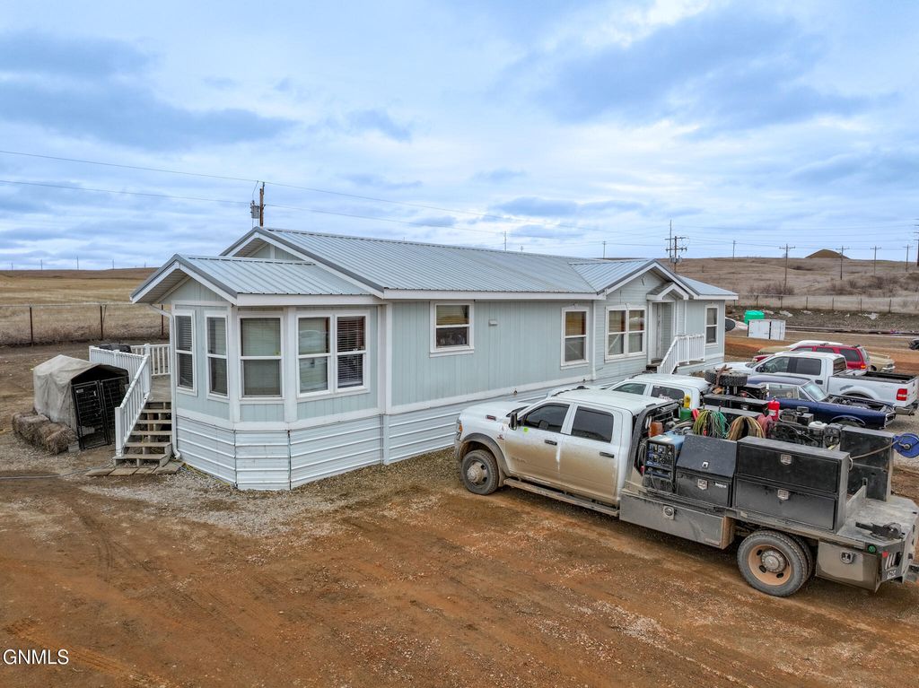 5624 Rooster Lane, Williston, ND 58801 photo 36