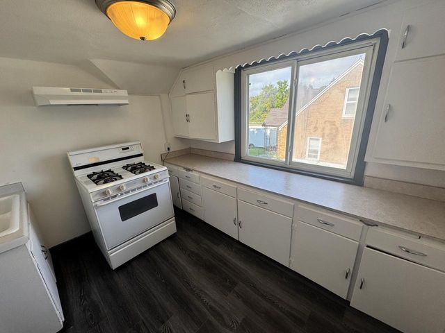 1005 N 38th STREET, Sheboygan, WI 53081