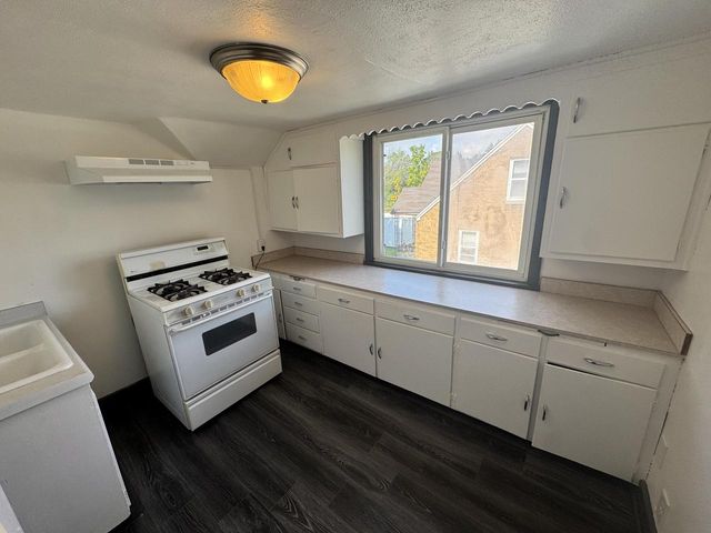 1005 N 38th STREET, Sheboygan, WI 53081