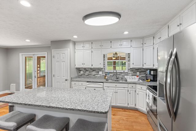 119 County Road 577, Englewood, TN 37329