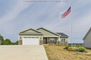 116 Lenore Circle, Fraziers Bottom, WV 25082