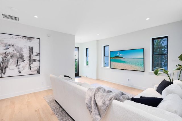 8351 EDELMAN LANE, Orlando, FL 32827