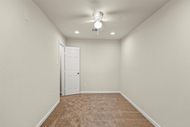 7750 Avenue J, Houston, TX 77012