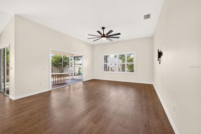 1945 FIDDLEWOOD PLACE, The Villages, FL 32162