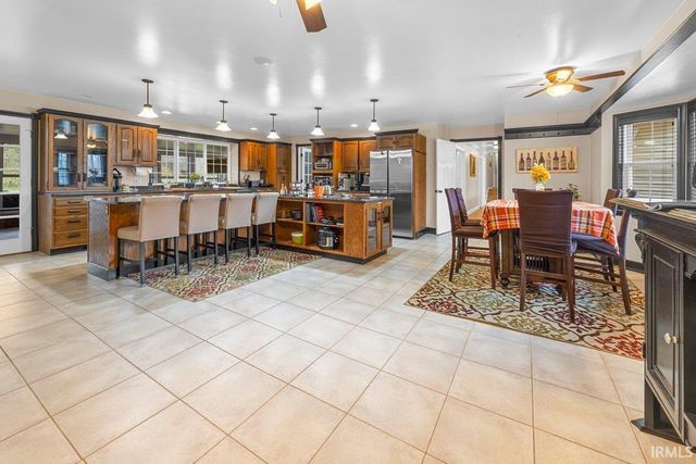 303 S Washington Street, Huntingburg, IN 47542