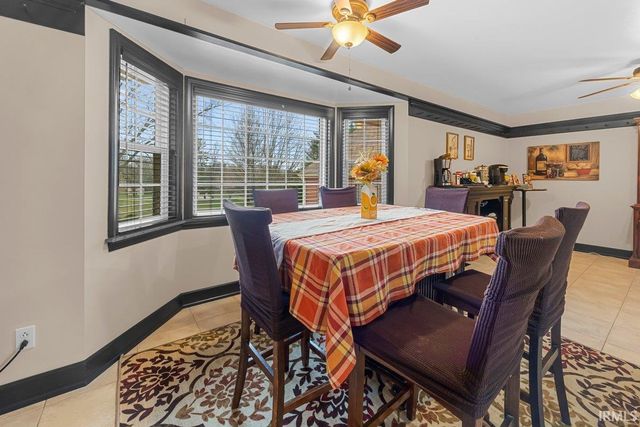 303 S Washington Street, Huntingburg, IN 47542