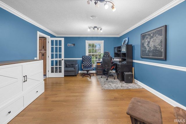 303 S Washington Street, Huntingburg, IN 47542