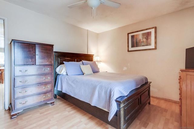 1034 BARTLETT DR, Vista, CA 92084