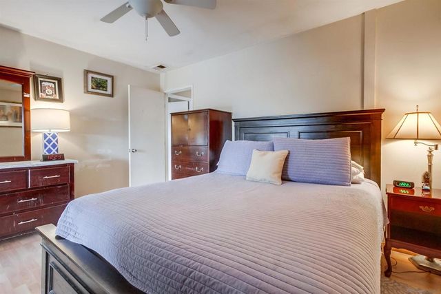 1034 BARTLETT DR, Vista, CA 92084