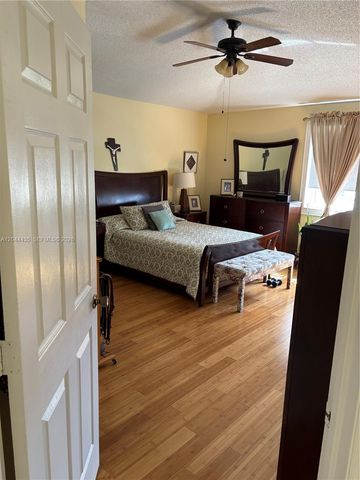 9217 SW 157th Path, Miami, FL 33196