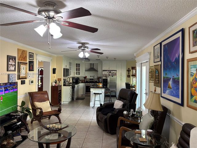 9217 SW 157th Path, Miami, FL 33196