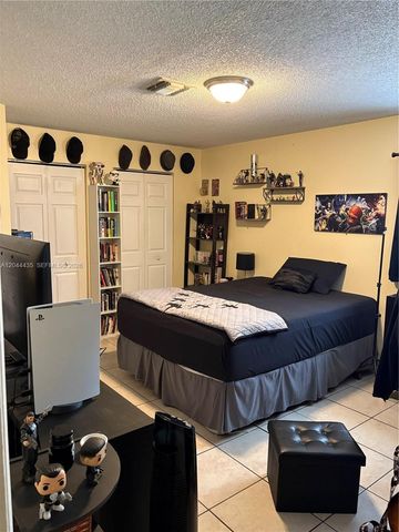 9217 SW 157th Path, Miami, FL 33196