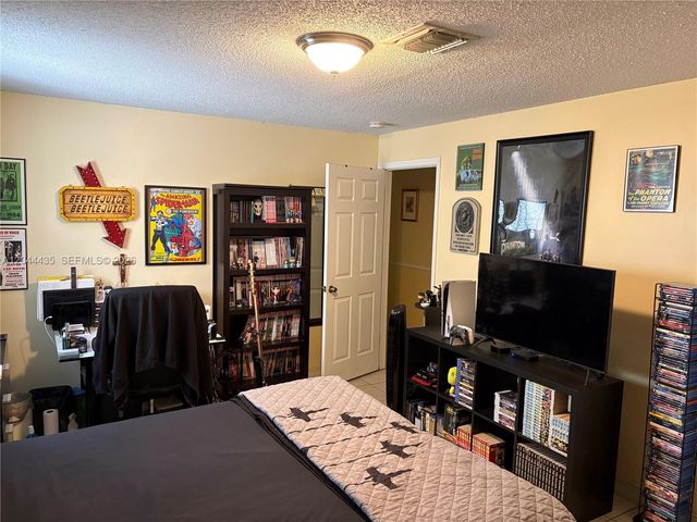 9217 SW 157th Path, Miami, FL 33196