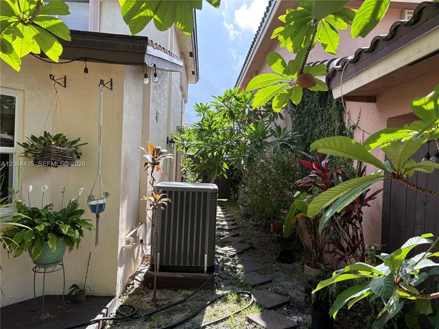 9217 SW 157th Path, Miami, FL 33196