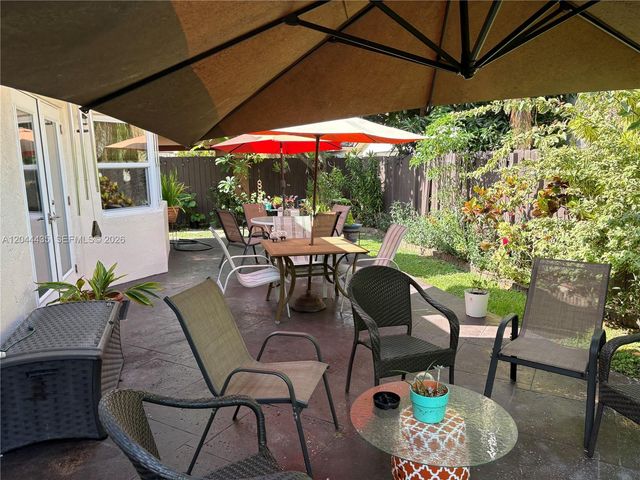 9217 SW 157th Path, Miami, FL 33196