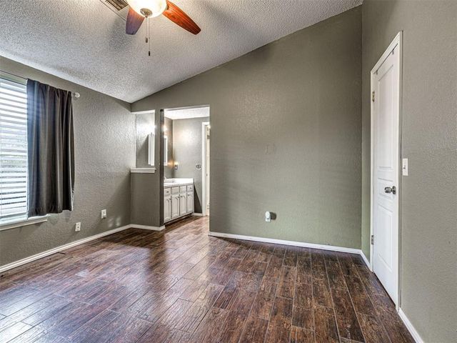 2143 Lonnie Lane, Moore, OK 73170