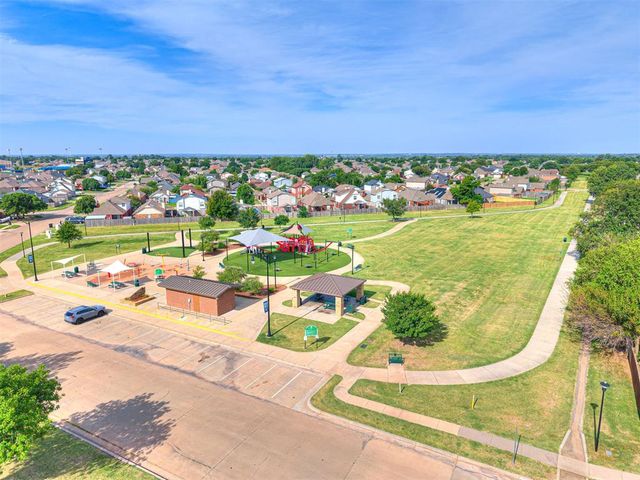 2143 Lonnie Lane, Moore, OK 73170