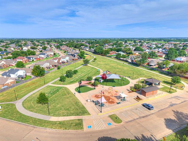 2143 Lonnie Lane, Moore, OK 73170