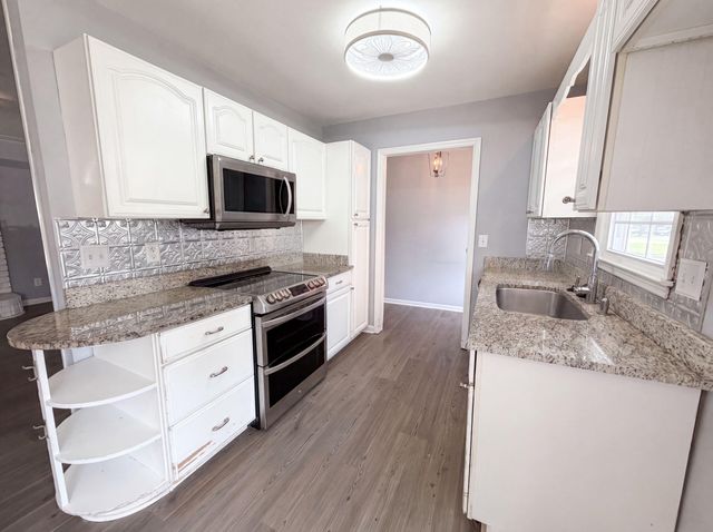 189 Tall Pines Road, Ladson, SC 29456