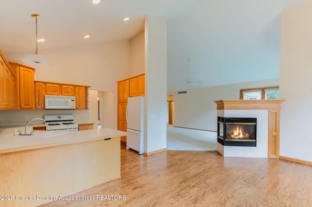 5601 Wild Iris Lane, Haslett, MI 48840