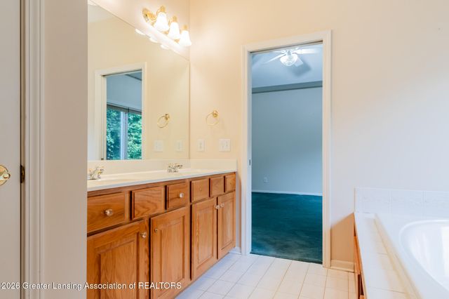 5601 Wild Iris Lane, Haslett, MI 48840