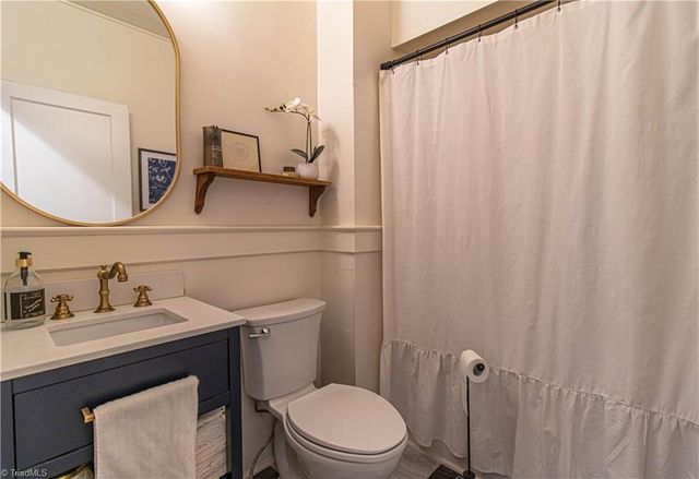 1105 Jonestown Road, Winston-salem, NC 27103