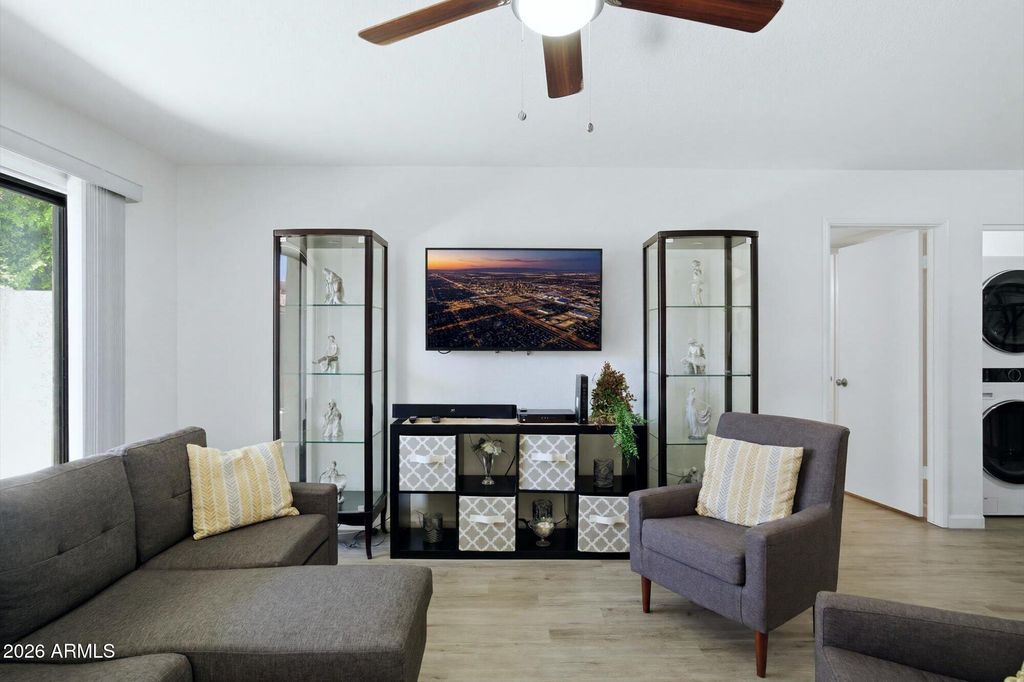 16635 N CAVE CREEK Road 127, Phoenix, AZ 85032