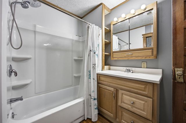 1624 6th Avenue SE, Cedar Rapids, IA 52402