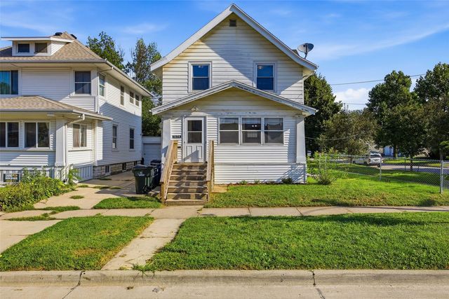 1624 6th Avenue SE, Cedar Rapids, IA 52402