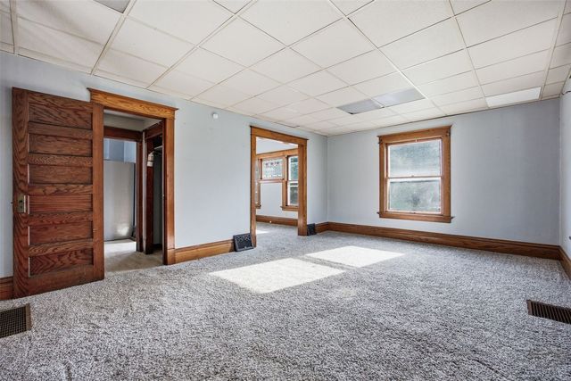 1624 6th Avenue SE, Cedar Rapids, IA 52402