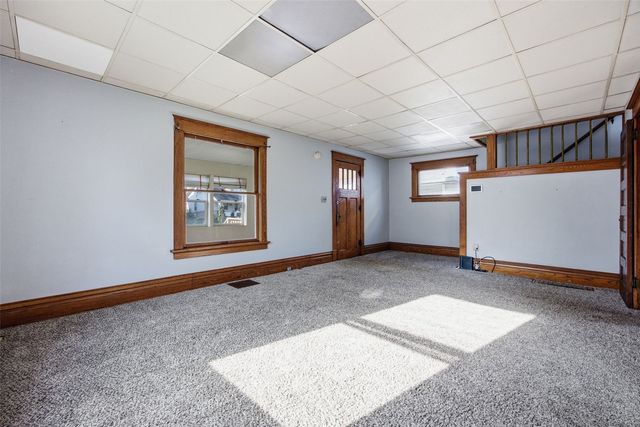1624 6th Avenue SE, Cedar Rapids, IA 52402