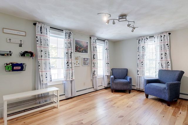 1 Kayla Ln, Pepperell, MA 01463