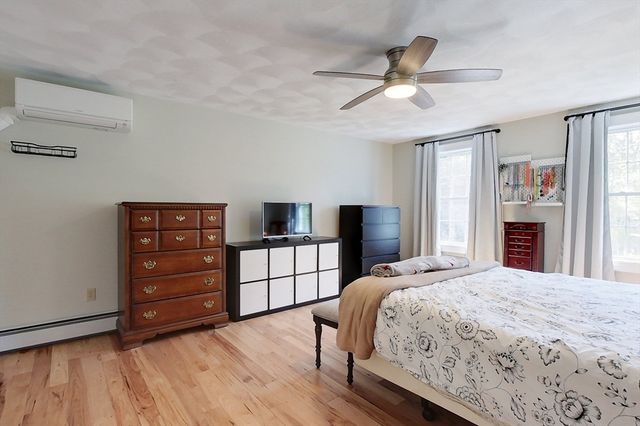 1 Kayla Ln, Pepperell, MA 01463
