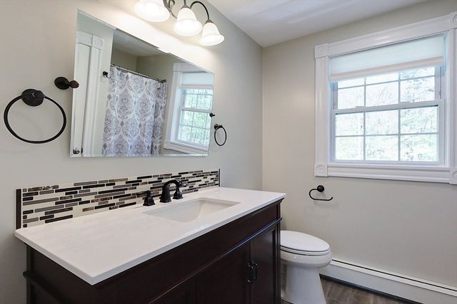 1 Kayla Ln, Pepperell, MA 01463