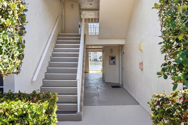 4452 NE Ocean Boulevard C3, Jensen Beach, FL 34957