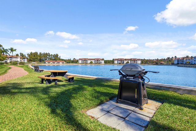 4452 NE Ocean Boulevard C3, Jensen Beach, FL 34957