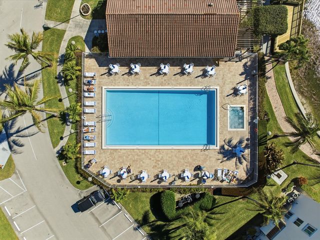 4452 NE Ocean Boulevard C3, Jensen Beach, FL 34957