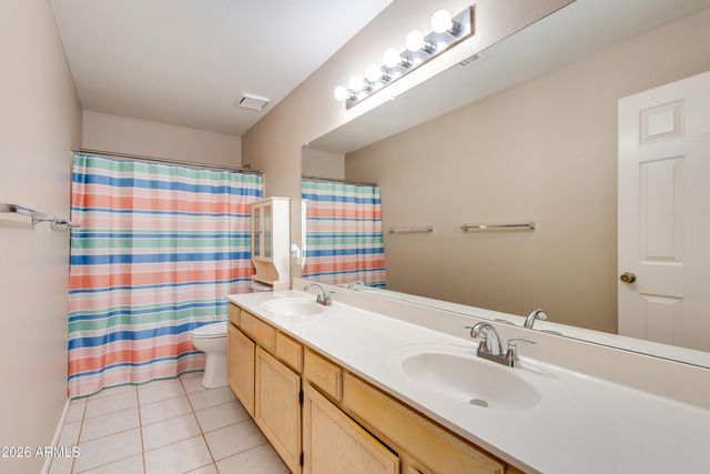 8645 W MAUI Lane, Peoria, AZ 85381