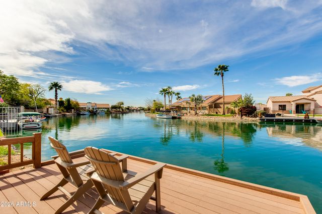 8645 W MAUI Lane, Peoria, AZ 85381