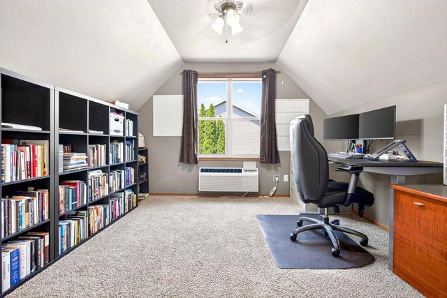 N9152 KERNAN AVENUE, Appleton, WI 54915