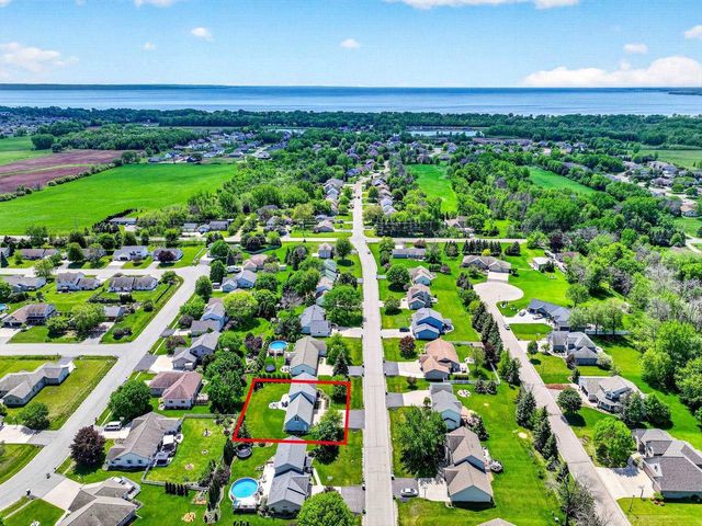 N9152 KERNAN AVENUE, Appleton, WI 54915