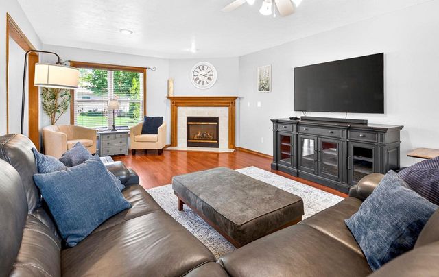 N9152 KERNAN AVENUE, Appleton, WI 54915