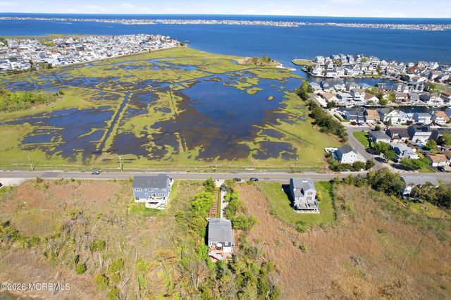 191 Knoll Crest Avenue, Brick, NJ 08723