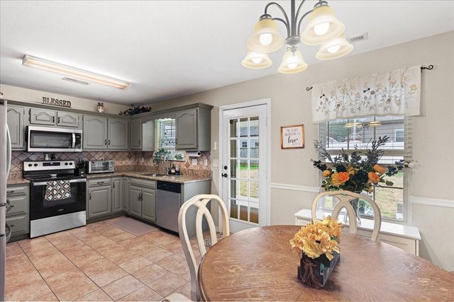 792 Colony Circle, Fort Oglethorpe, GA 30742