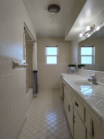 910 Worcester Lane, Garland, TX 75040