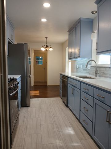 910 Worcester Lane, Garland, TX 75040